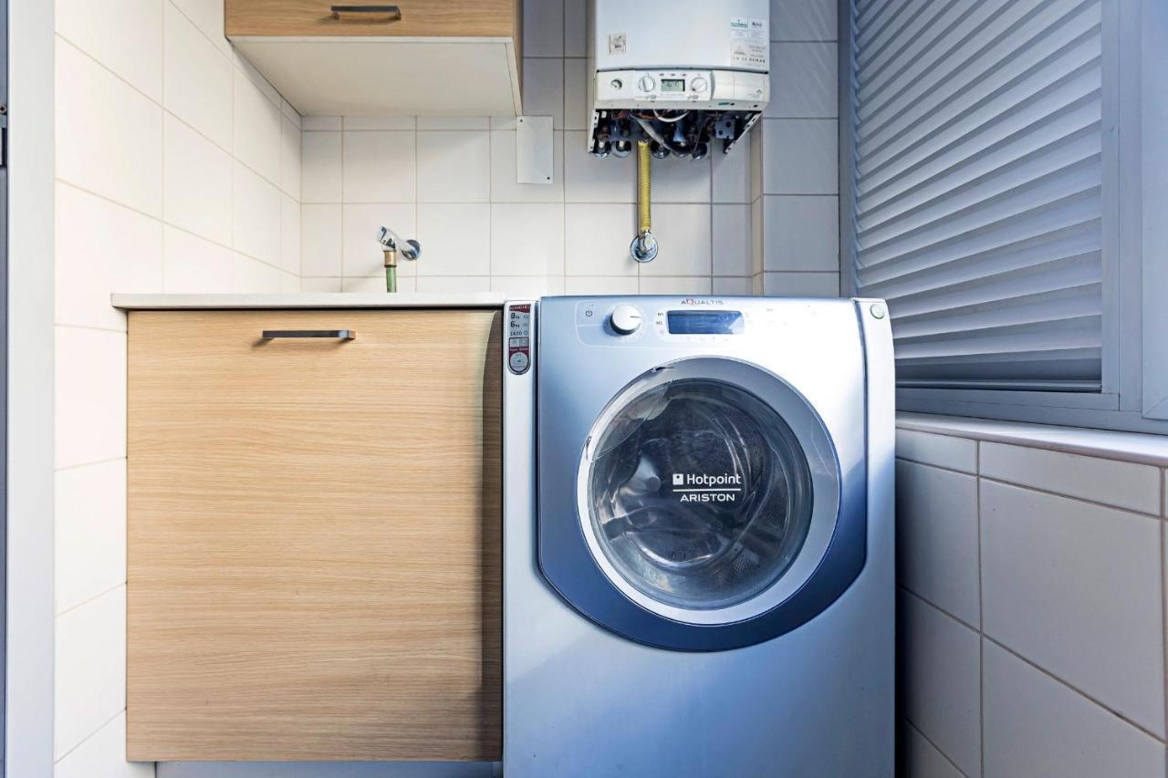2Br Flat By Metro W/ Free Parking By Lovelystay ヴィラ・ノヴァ・デ・ガイア エクステリア 写真